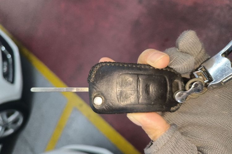 别克 英朗 2017款 15N 自动精英型中控内饰11