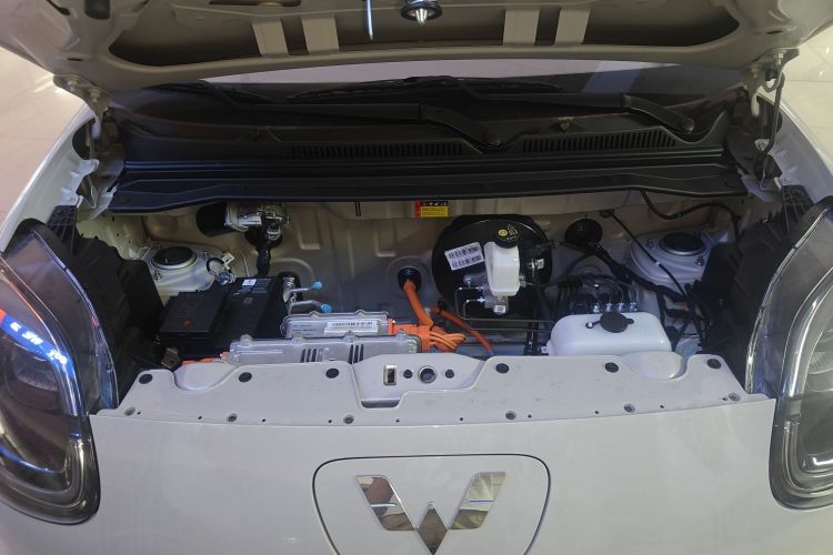 五菱汽车 宏光MINIEV 2025款 四门版 进阶款机舱底盘24