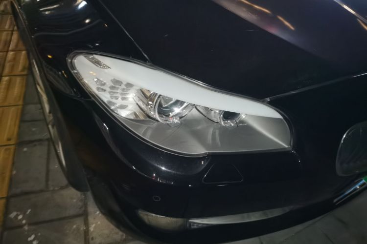 宝马5系 2011款 523Li 豪华型车身外观8