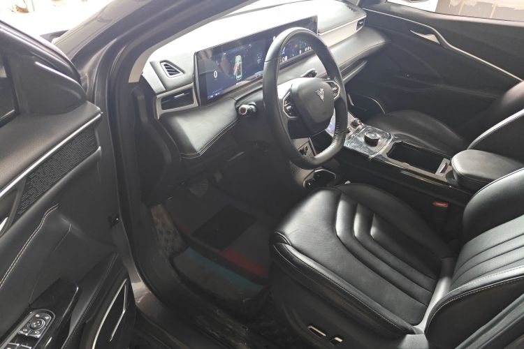 哪吒汽车 2022款 哪吒U-Ⅱ 610 三元锂中控内饰7003