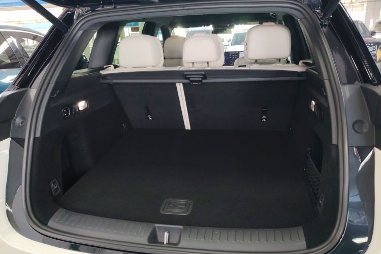 理想汽车 理想L6 2024款 Pro机舱底盘23