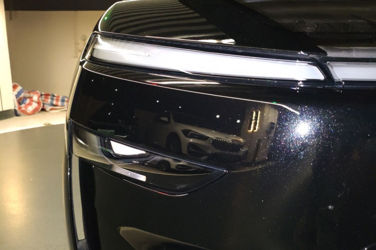 特斯拉 Model Y 2025款 长续航全轮驱动版车身外观8