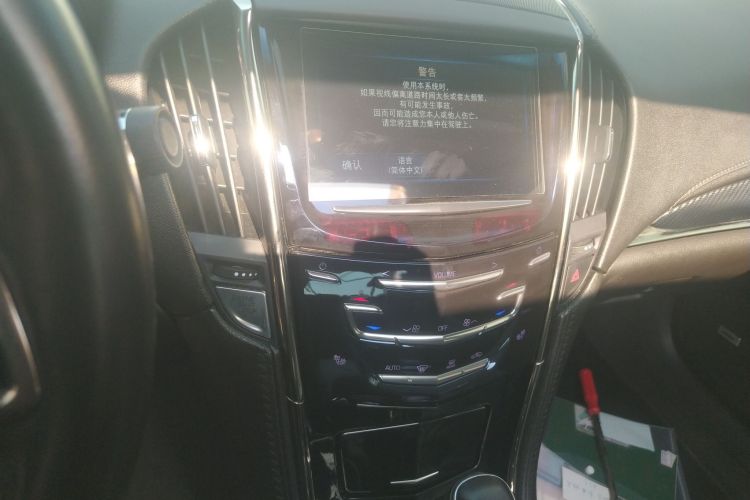 凯迪拉克ATS-L 2016款 28T 豪华型中控内饰16