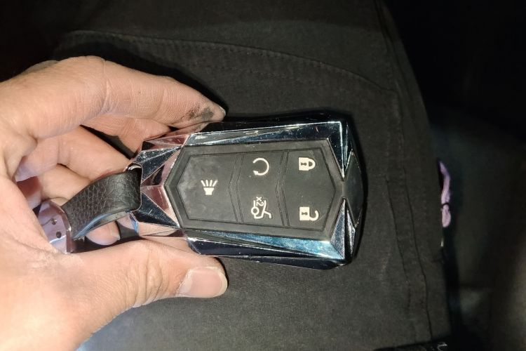 凯迪拉克XT6 2021款 2.0T 六座四驱豪华型中控内饰11