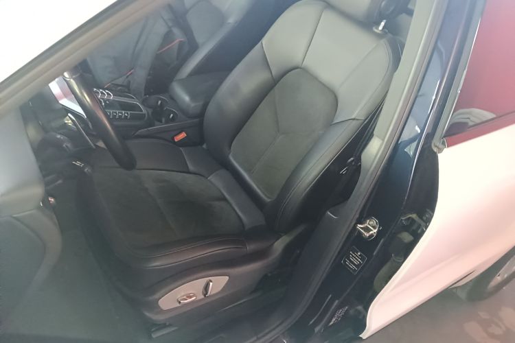 保时捷 2020款 Macan 2.0T中控内饰19