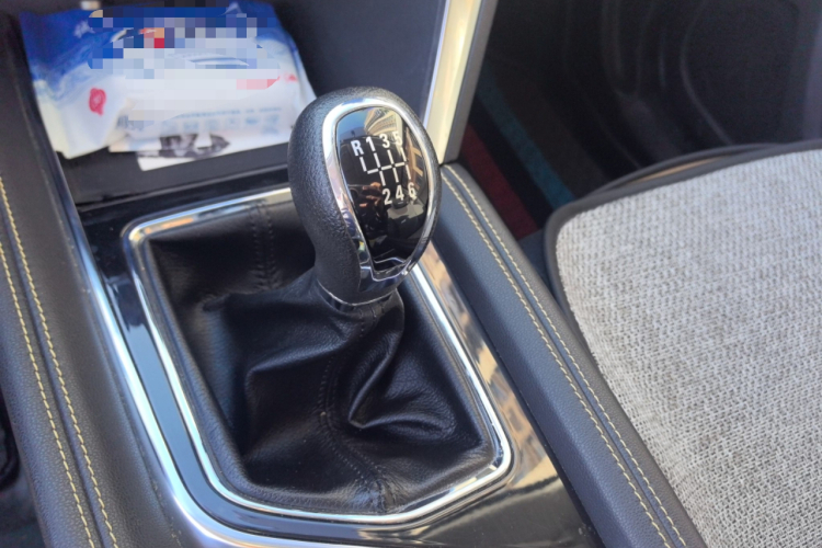 北京汽车 北京X3 2019款 1.5T 手动荣耀版中控内饰18