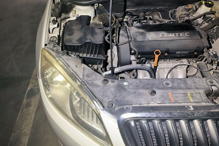 别克 英朗 2013款 GT 1.6L 自动时尚版局部细节9006