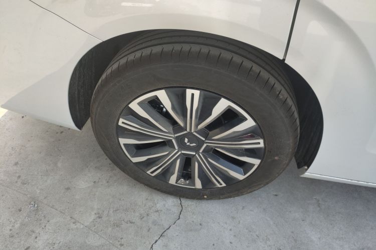 五菱汽车 星光730新能源 2025款 插混 125km 豪华型车身外观6008