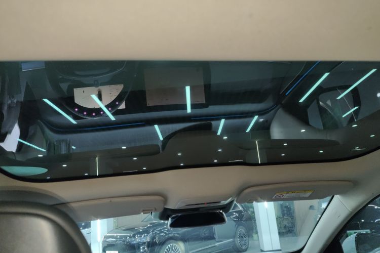 小鹏P7 2022款 625E中控内饰22