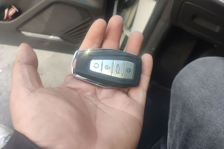 吉利汽车 2022款 缤瑞COOL 1.5T DCT电掣版中控内饰11