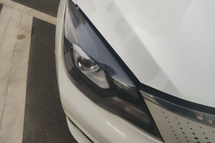 东风风神E70 2022款 500 超享版车身外观6006