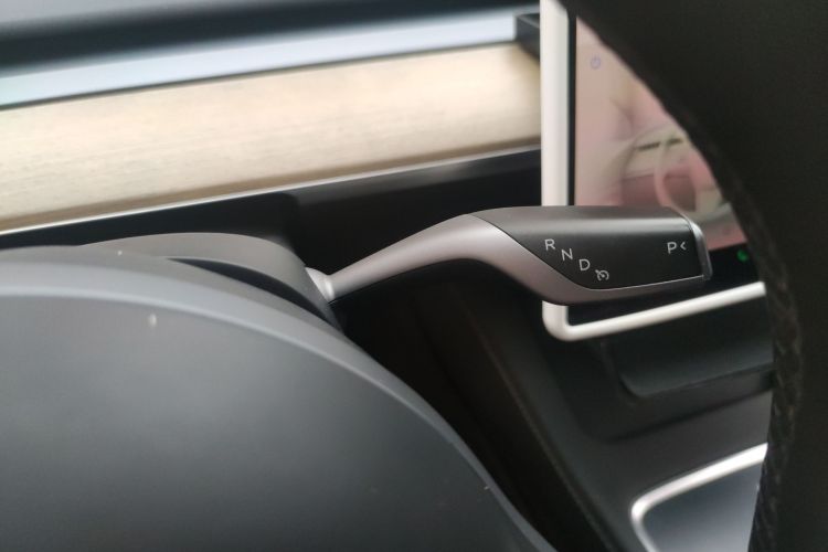 特斯拉 Model Y 2022款 Performance高性能全轮驱动版局部细节18