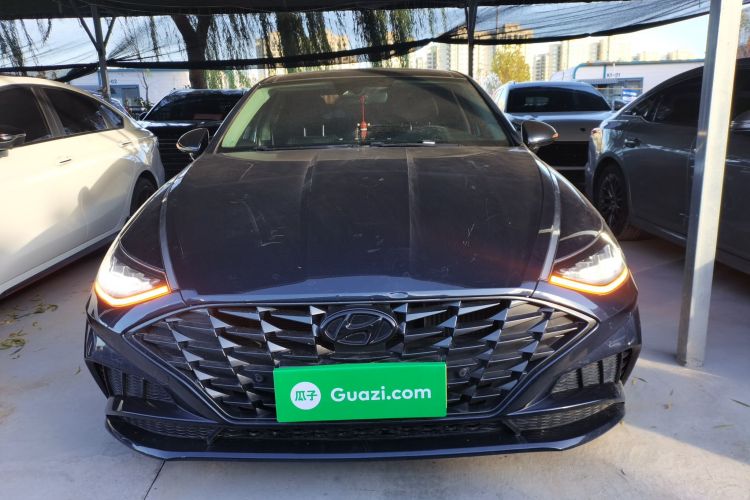 现代 索纳塔 2020款 270TGDi DCT GLS精英版车身外观2