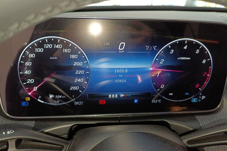 奔驰C级 2023款 改款二 C 260 L 运动版局部细节14