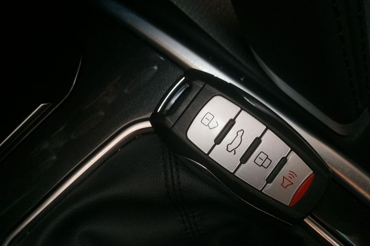 哈弗H6 2019款 运动版 1.5T 手动两驱精英型 国VI中控内饰7001