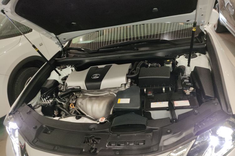 雷克萨斯ES 2015款 200 精英版机舱底盘24