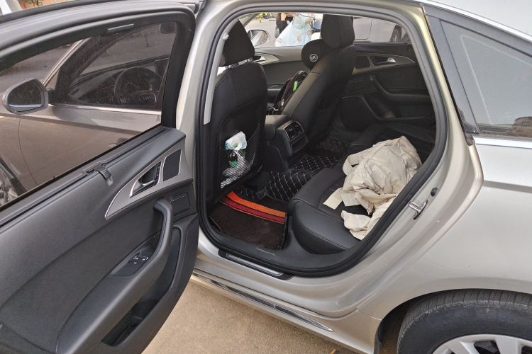 奥迪A6L 2017款 TFSI 技术型中控内饰21