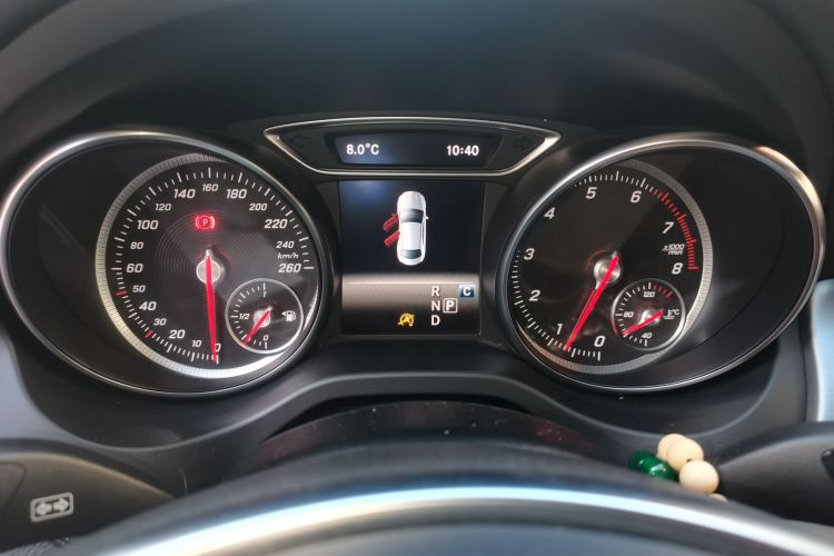 奔驰CLA 2017款 CLA 220 4MATIC中控内饰14