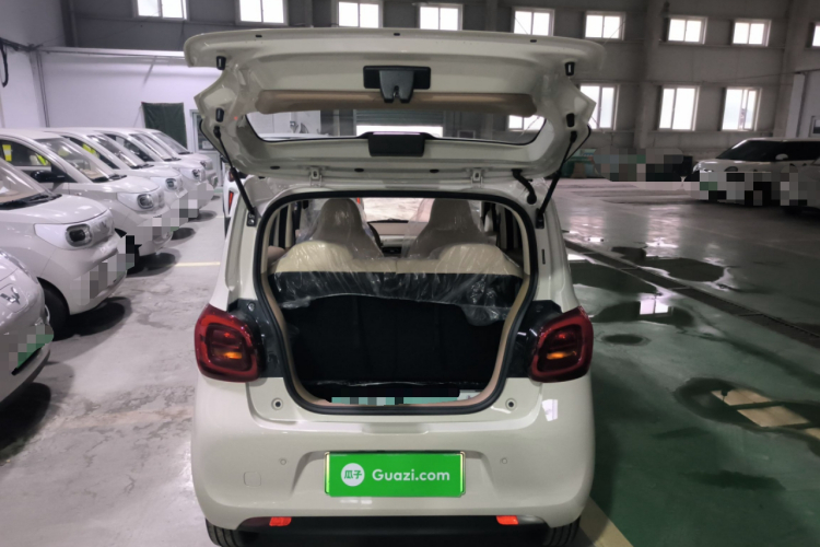 五菱汽车 宏光MINIEV 2025款 四门版 进阶款机舱底盘23