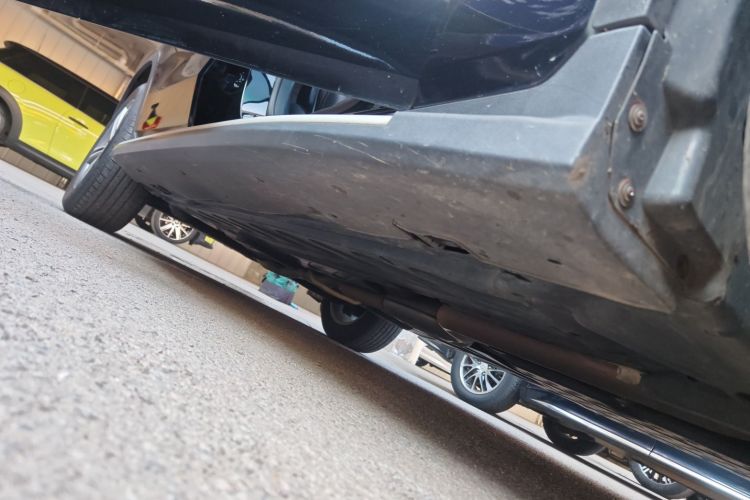 奔驰GLC 2020款 GLC 260 L 4MATIC 豪华型局部细节9001