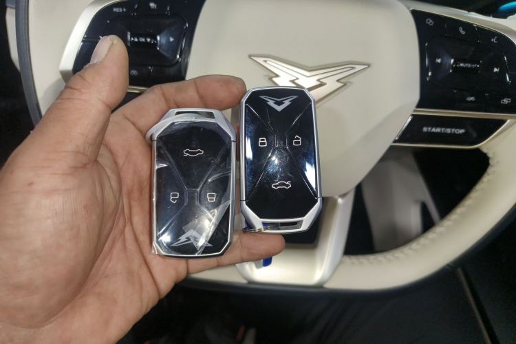 凯翼昆仑新能源 2024款 昆仑iHD 150km天际版中控内饰7001