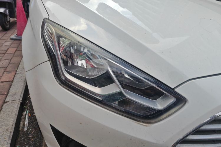 福特 福睿斯 2017款 1.5L 自动舒适型车身外观8