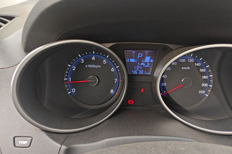 北京现代ix35 2013款 2.0L 自动两驱智能型GLS 国IV中控内饰15