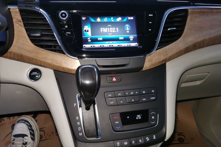 别克GL8 2018款 ES 28T 舒适型 国VI中控内饰16