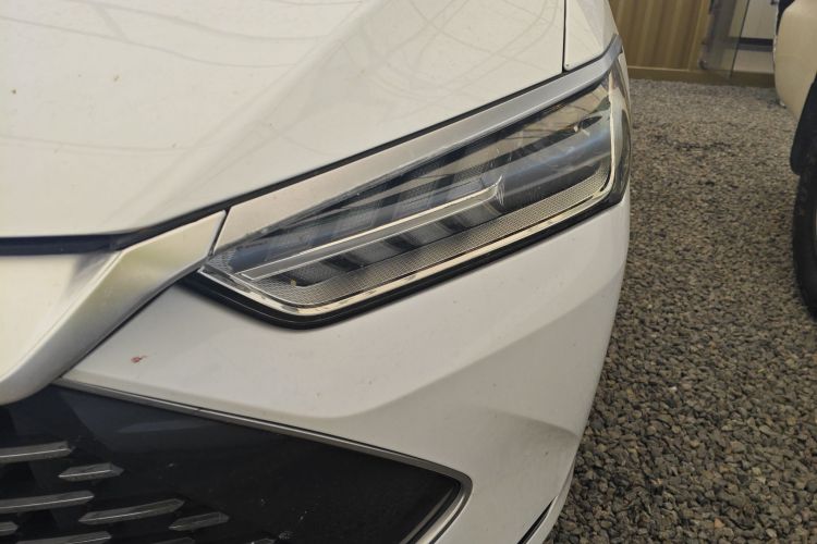 比亚迪 秦PLUS 2023款 冠军版 DM-i 55KM领先型局部细节36