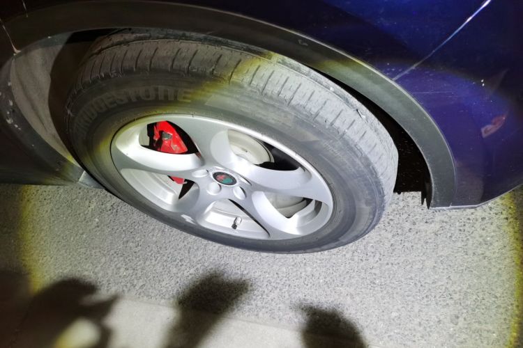 阿尔法·罗密欧 Stelvio斯坦维 2017款 2.0T 200HP 精英版车身外观6007