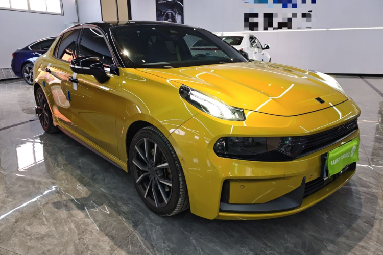 领克03 2019款 03+ 2.0TD 自动驭风版车身外观3