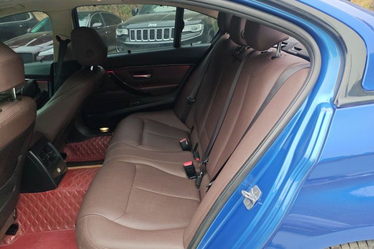 宝马3系 2018款 320Li 领先型M运动套装中控内饰21