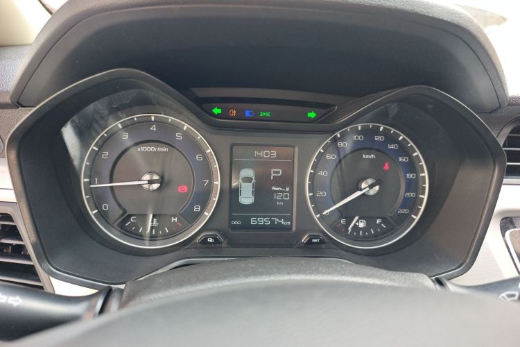 吉利汽车 远景X3 2020款 1.5L CVT尊贵型中控内饰14