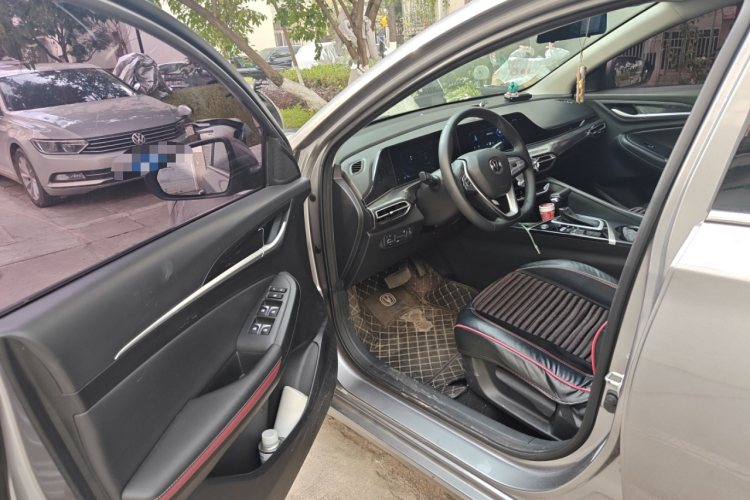 长安 逸动 2020款 PLUS 蓝鲸NE 1.4T GDI DCT尊贵型中控内饰20