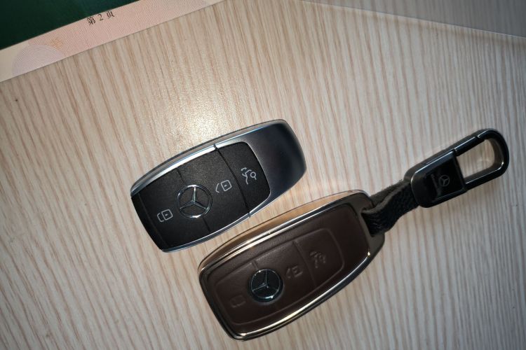 奔驰GLC 2020款 GLC 260 L 4MATIC 动感型中控内饰7001