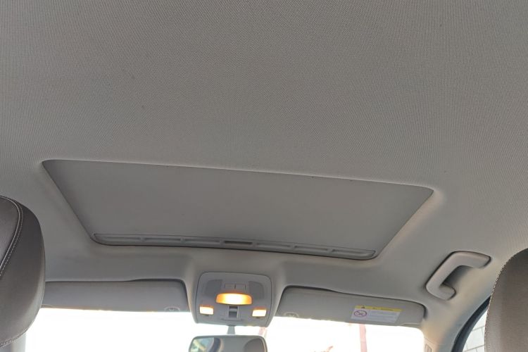 奥迪A6L 2018款 30周年年型 35 TFSI 时尚型局部细节22