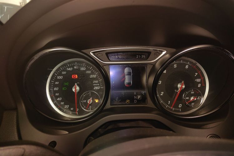 奔驰CLA 2018款 CLA 200 动感型中控内饰14