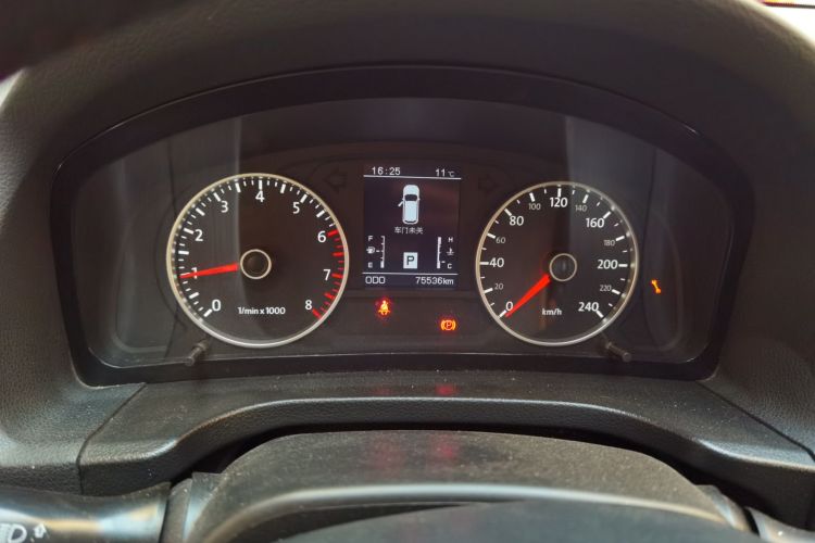 野马汽车 野马T70 2016款 1.8T CVT优雅型中控内饰14