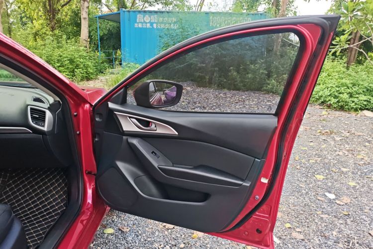 马自达3 昂克赛拉 2019款 云控版 三厢 1.5L 自动舒适型 国VI中控内饰42