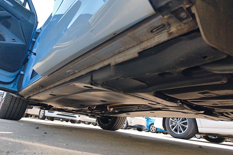 大众 途观L 2024款 PRO 380TSI 四驱R-Line智尊版局部细节9002