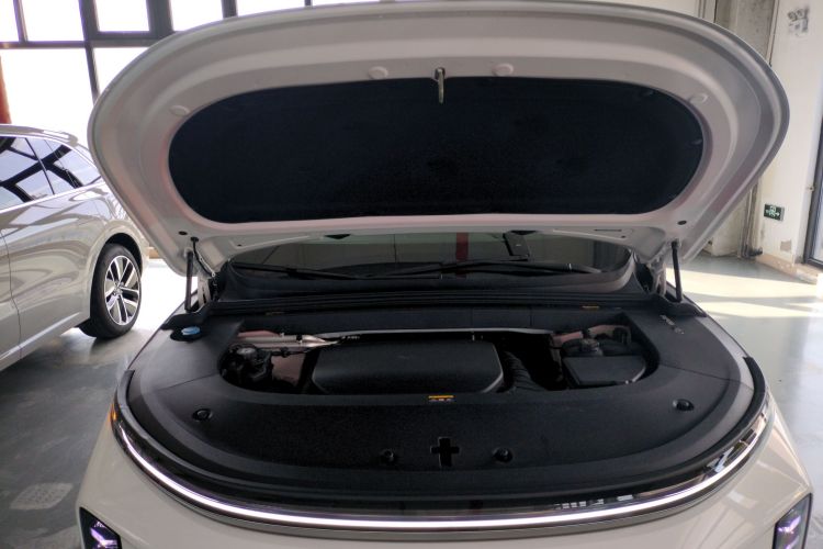 理想汽车 理想L6 2024款 Max机舱底盘24