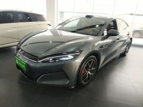 比亚迪 汉L 2025款 DM-p 四驱激光雷达旗舰型