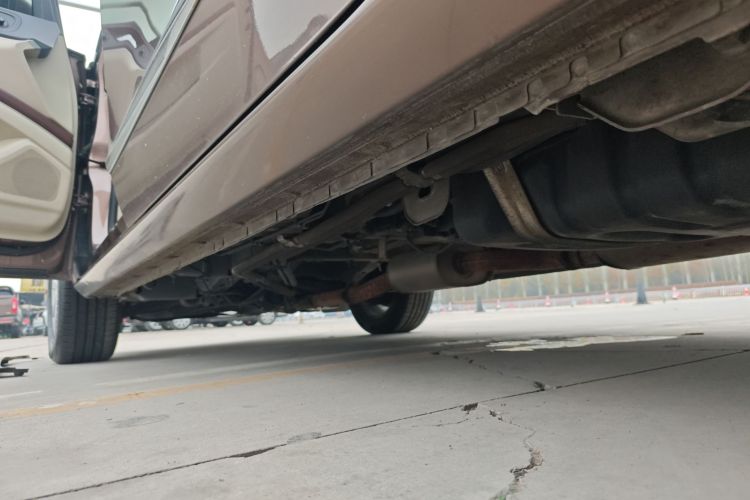 别克GL8 2018款 28T 豪华型 国VI局部细节9002