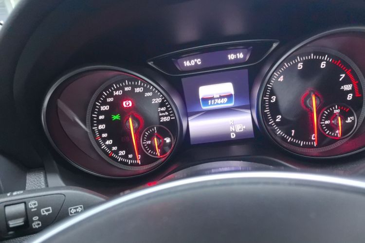 奔驰GLA 2019款 GLA 200 时尚型局部细节14