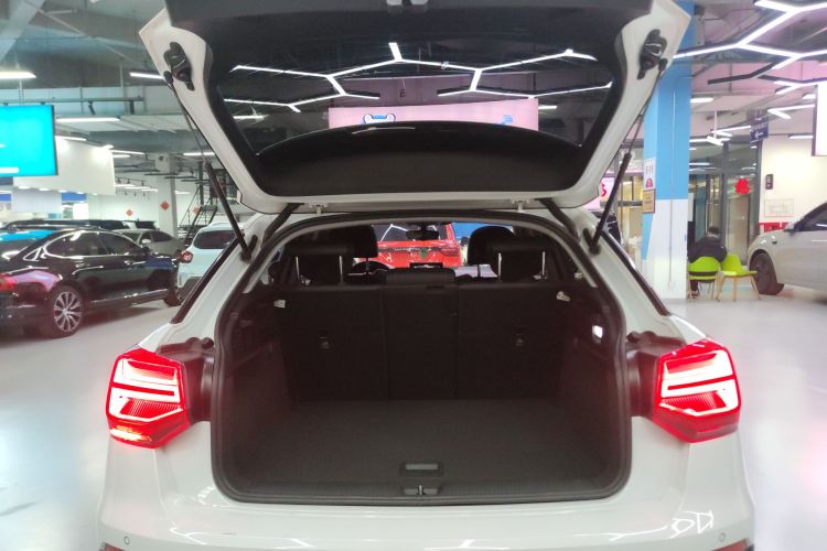 奥迪Q2L e-tron 2019款 Q2L e-tron 纯电智酷型机舱底盘23