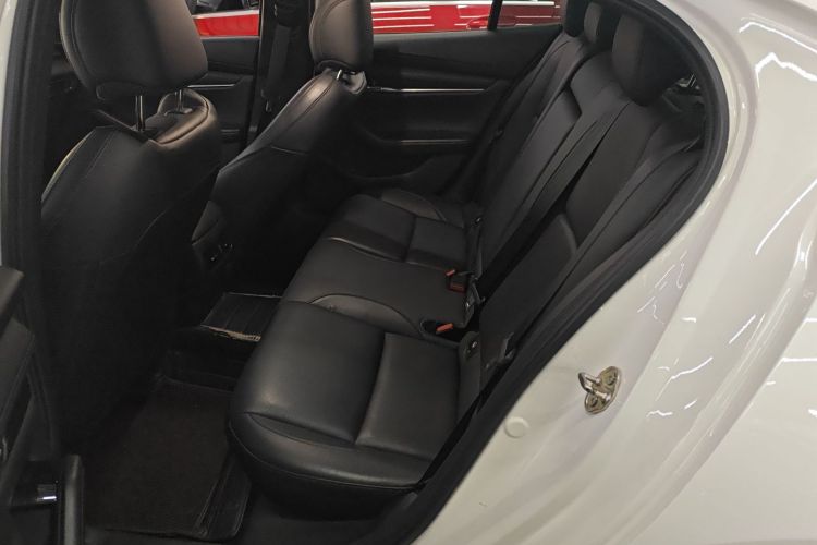 马自达3 昂克赛拉 2021款 2.0L 自动质雅版中控内饰21