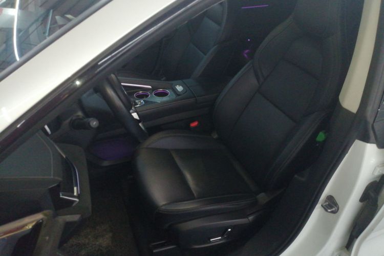 极氪001 2022款 超长续航单电机 WE版局部细节19