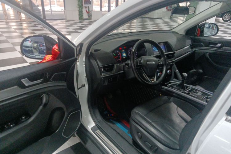 哈弗H6 2018款 红标 运动版 1.5T 手动两驱精英型中控内饰20