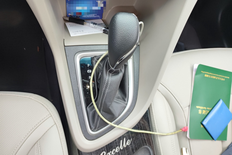 别克 英朗 2021款 典范 1.5L 自动精英型中控内饰18