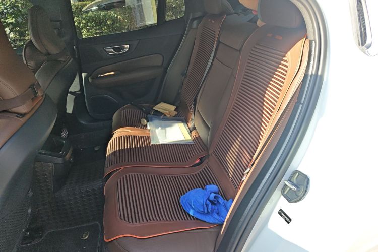 沃尔沃S60 2025款 B4 智逸豪华版中控内饰21